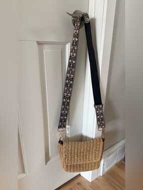 On Trend Woven Straw Crossbody Bag with Designer Decorative Strap